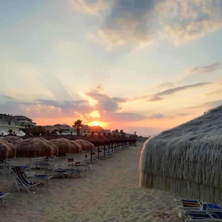 Enjoy Living Bed & Breakfast Pescara Bagian luar foto